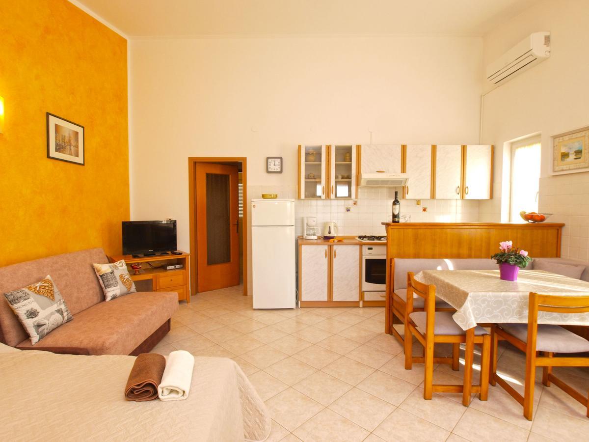 Apartments Iva 1534 Pula Ngoại thất bức ảnh